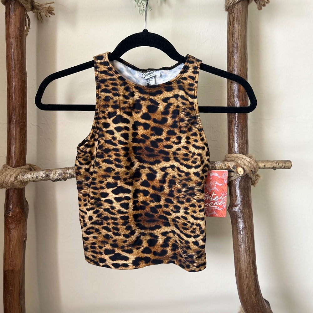 Kortni Jeane Circle Back Top in Jaguar (XS)